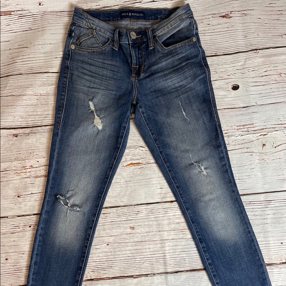 Rock & Republic distressed skinny Jean size 4